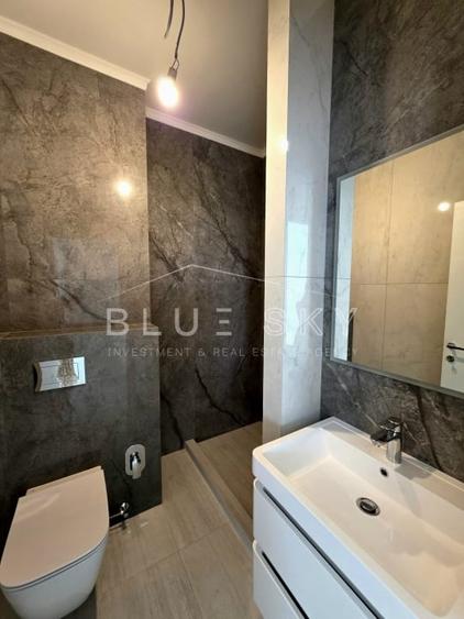 Apartament cu 3 camere decomandat în Faleza Nord