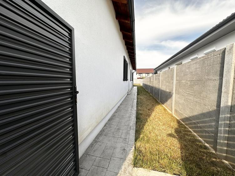 Duplex cu 3 camere cu Teren 351 Mp în Șag