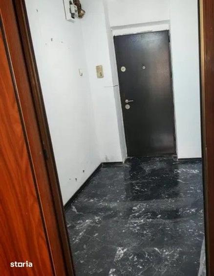 Apartament cu 2 camere decomandat în Titan