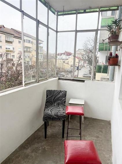 Apartament cu 3 camere decomandat în Decebal