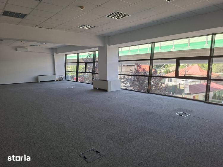 Spațiu comercial, de 260 mp, în Central