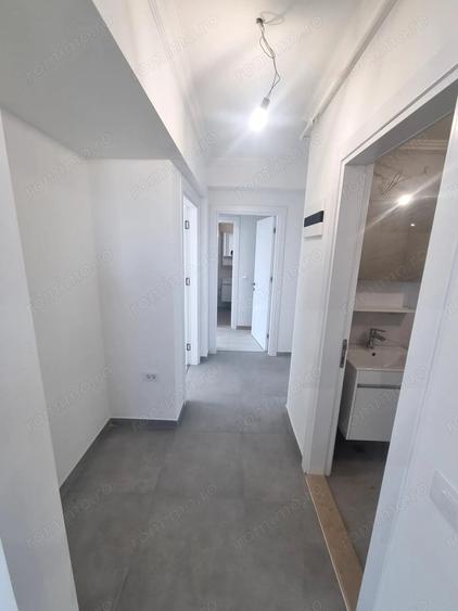 Apartament cu 3 camere decomandat în Energia