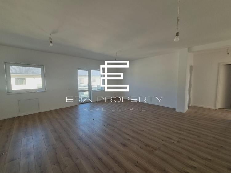 Apartament cu 3 camere decomandat în Șelimbăr — fotografia 2
