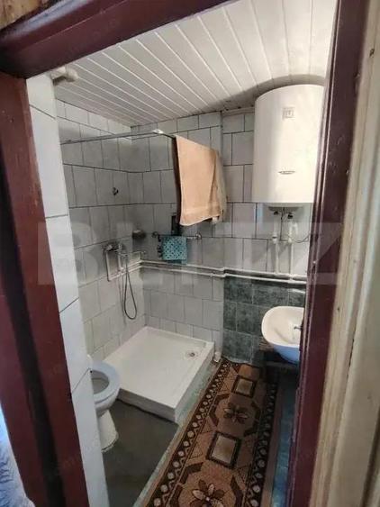 Casă cu 5 camere cu Teren 175 Mp în Lunca