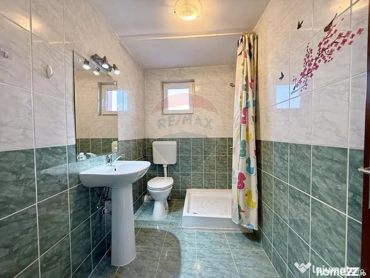 Casă cu 4 camere cu Teren 87 Mp în Exterior Vest