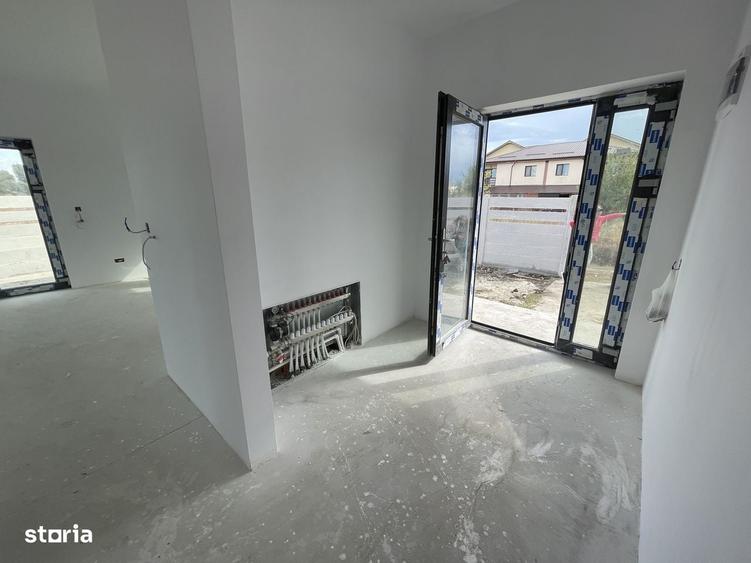 Casă cu 4 camere cu Teren 340 Mp în Clinceni