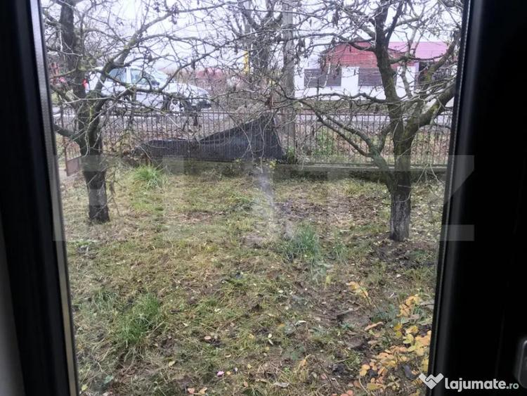 Casă cu 3 camere cu Teren 3400 Mp în Central