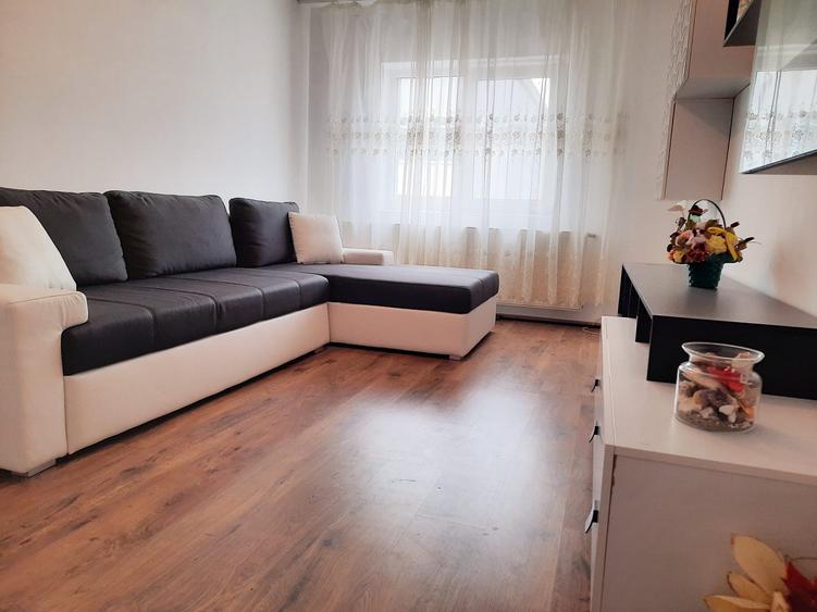 Apartament cu 2 camere decomandat în Gară