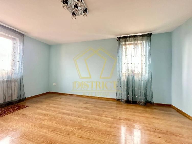 Casă individuală cu 3 camere cu Canalizare în Dumbrăvița