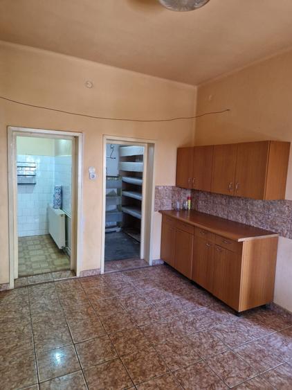 Casă cu 3 camere în Lipova