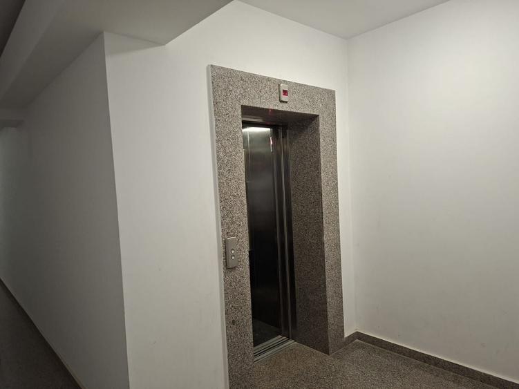Apartament cu 2 camere, mobilat în Central