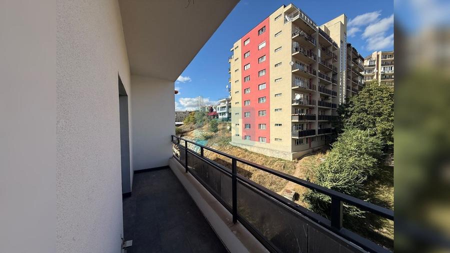Apartament cu 2 camere semidecomandat, mobilat în Baciu
