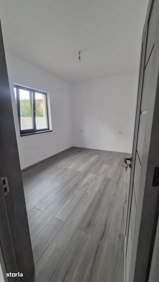 Casă cu 3 camere cu Teren 280 Mp în Dobroești