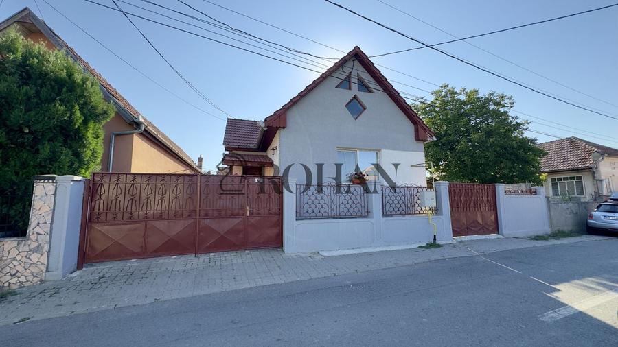 Casă individuală cu 3 camere cu Canalizare în Micești