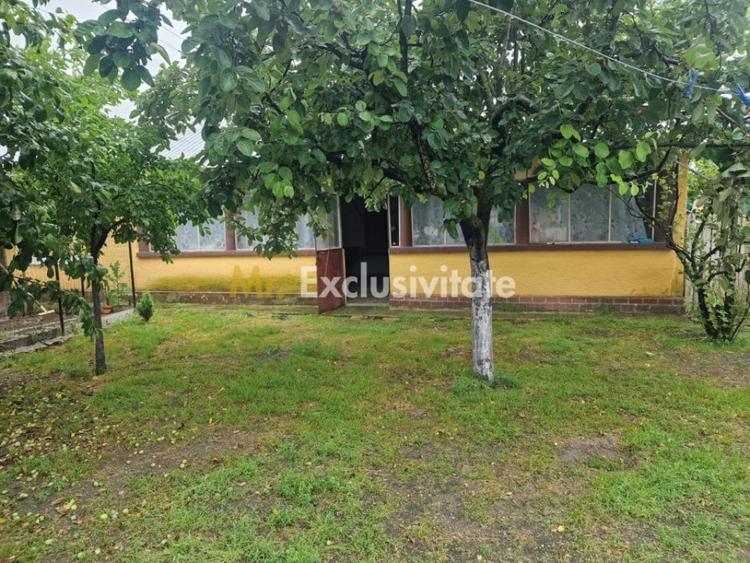 Casă cu 3 camere cu Teren 2100 Mp în Lunca