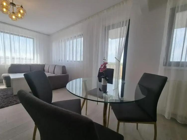 Apartament cu 2 camere decomandat în Splaiul Unirii