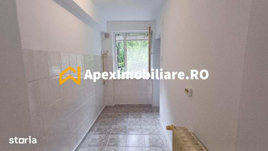 Garsonieră decomandată în Drumul Taberei