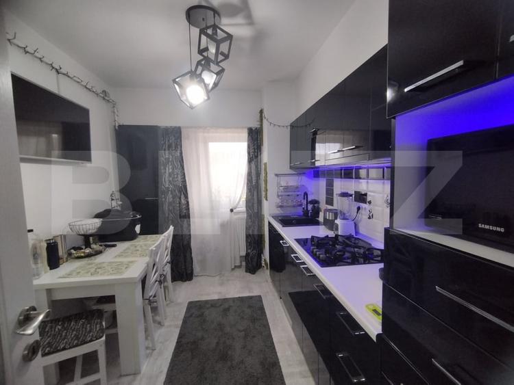 Apartament cu 3 camere decomandat, mobilat în Canta