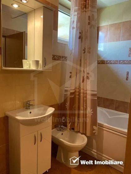 Apartament cu 3 camere decomandat, mobilat în Florești