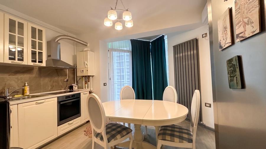 Apartament cu 2 camere semidecomandat, mobilat în Mamaia-Sat