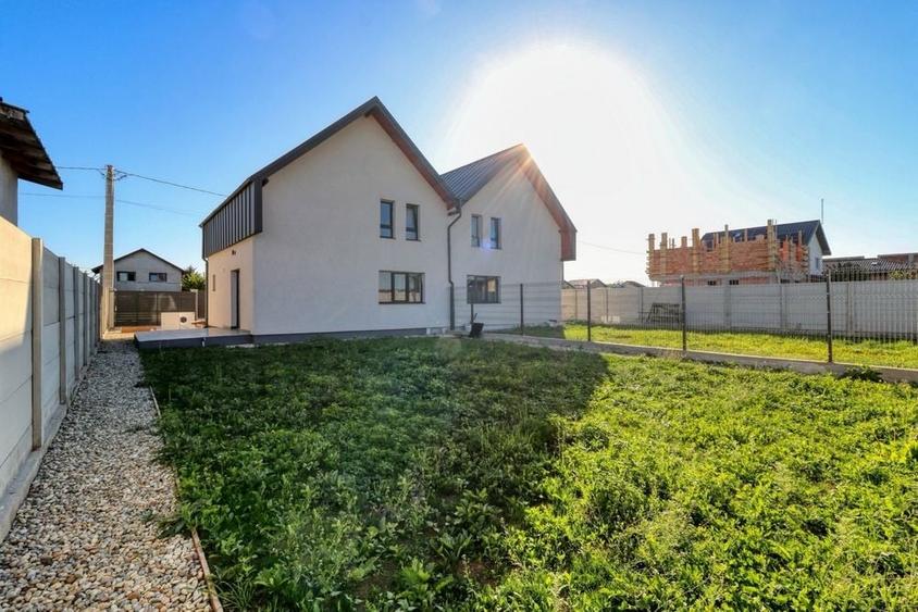 Casă cu 4 camere cu Teren 300 Mp în Berceni