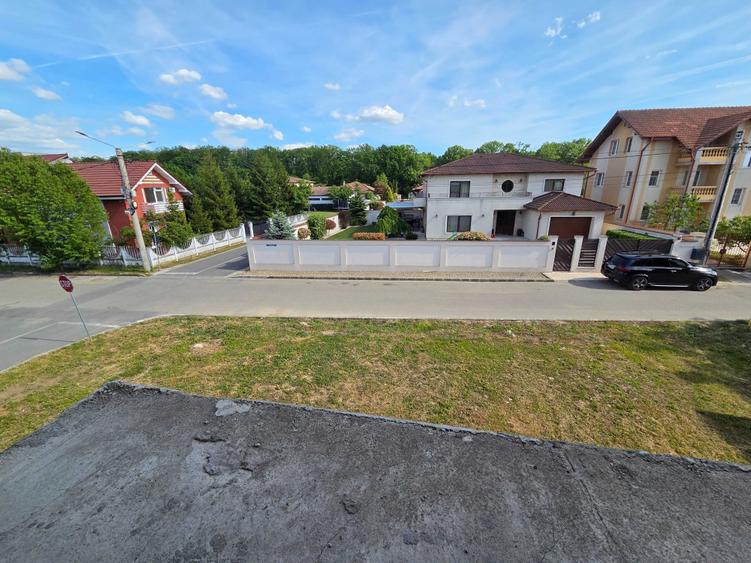 Casă cu 4 camere în Sânmartin