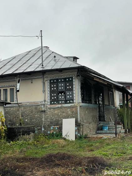 Casă cu 2 camere cu Teren 436 Mp în Plopu