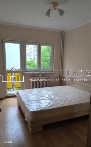 Apartament cu 3 camere semidecomandat, mobilat în Tineretului