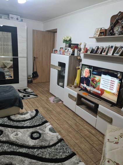 Apartament cu 3 camere decomandat în Autogară