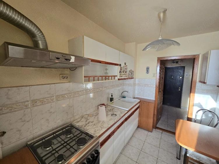 Apartament cu 2 camere semidecomandat în Progresul