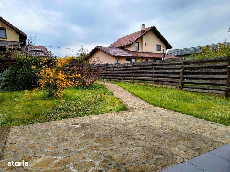 Casă cu 4 camere în Central