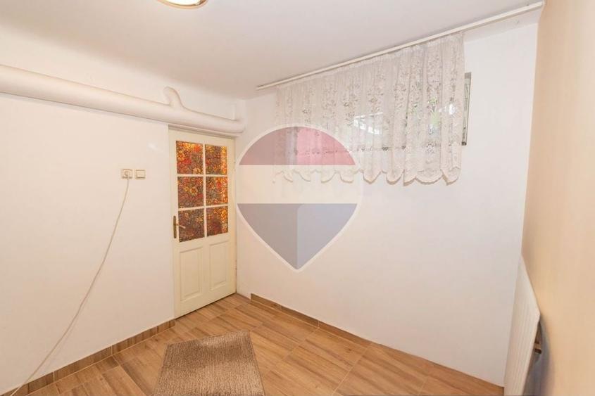 Casa de vanzare, 138 mpu, 244 teren, curte, garaj,  Cartierul Domenii - 37