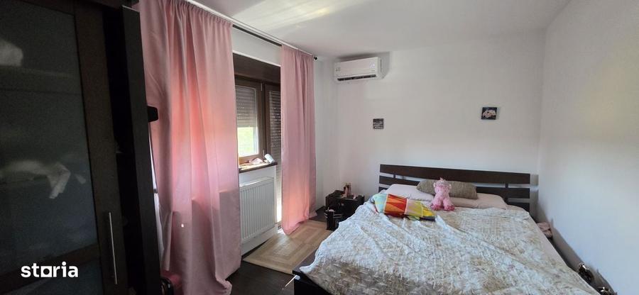 Casă cu 4 camere în Vest