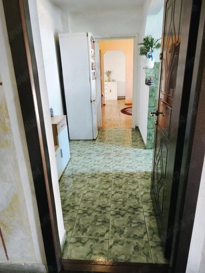 Apartament cu 2 camere semidecomandat în UTA