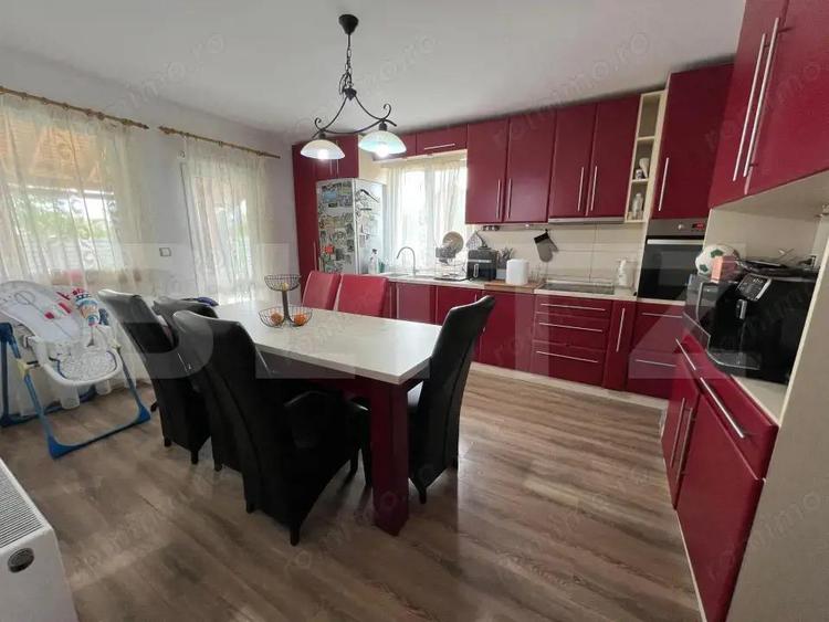 Casă cu 4 camere cu Teren 300 Mp în Central