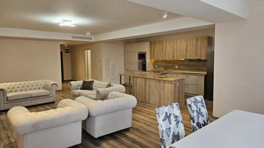 Apartament cu 4 camere decomandat, mobilat în Herăstrău
