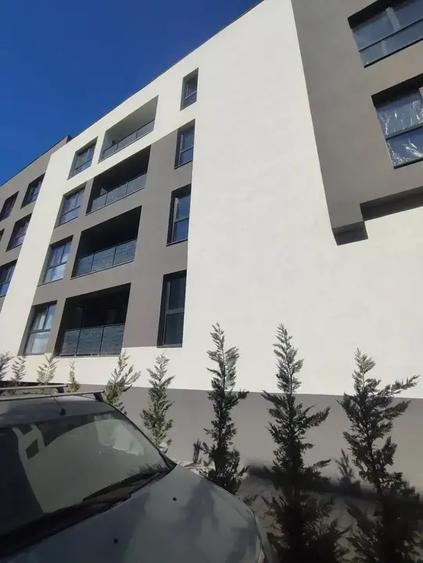 Apartament cu 2 camere decomandat în Theodor Pallady