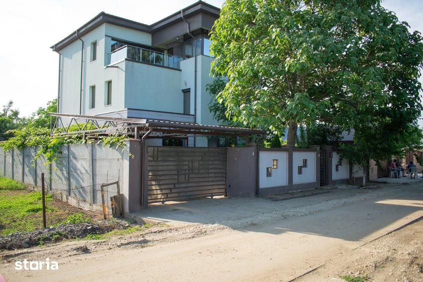 Casă cu 6 camere cu Teren 700 Mp în Crevedia