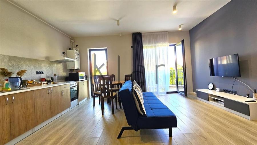 Apartament cu 2 camere semidecomandat, mobilat în Gheorgheni