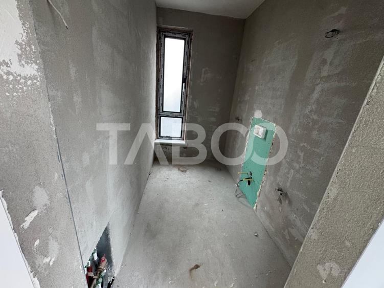 Casă individuală cu 5 camere cu Canalizare în Făget