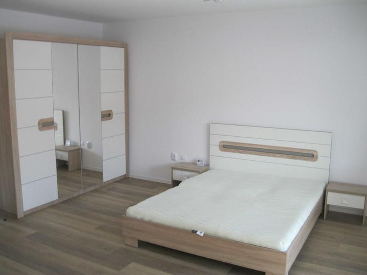 Apartament cu 2 camere decomandat în Zorilor