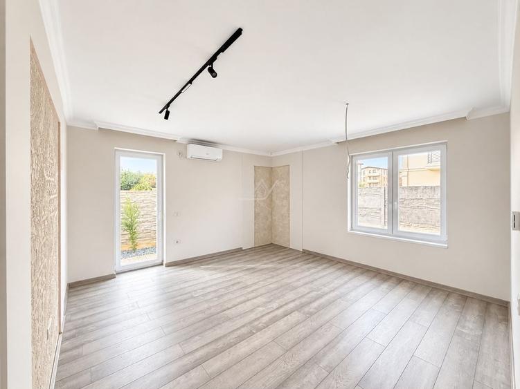 Apartament cu 2 camere decomandat în Giroc
