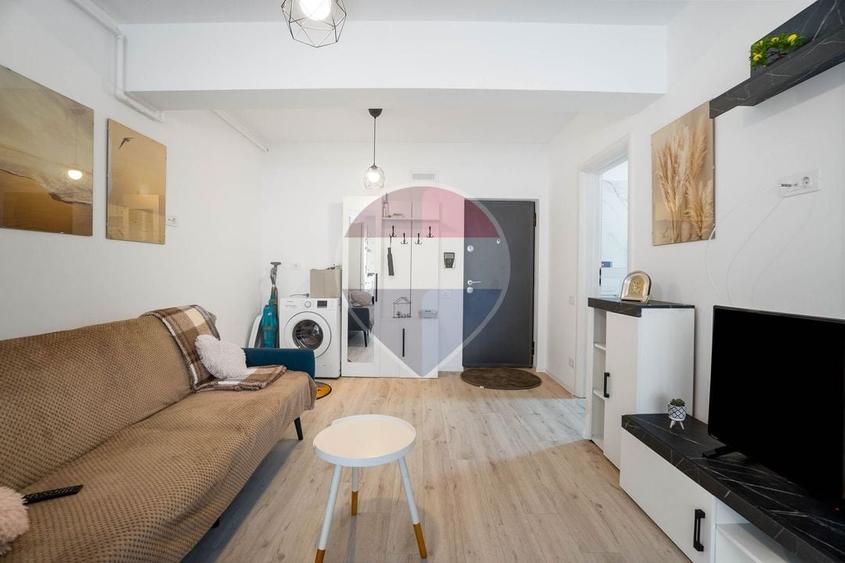 Apartament cu 2 camere semidecomandat, mobilat în Sânpetru