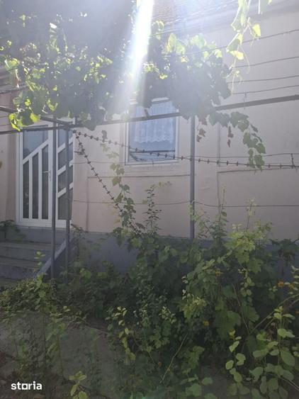 Casă cu 2 camere cu Teren 200 Mp în Orțișoara
