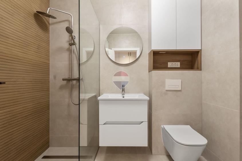 Apartament cu 2 camere semidecomandat, mobilat în UTA