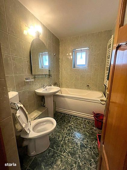 Apartament cu 3 camere decomandat în Canta