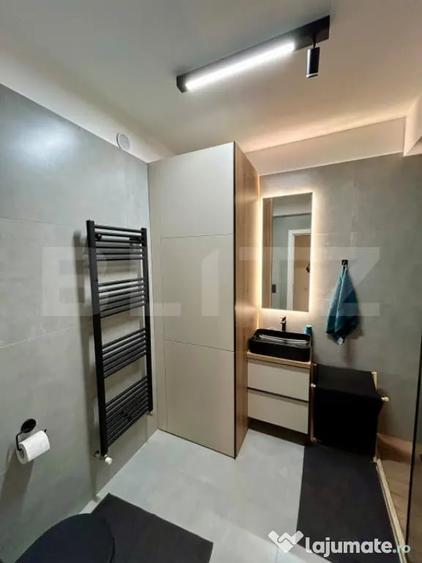 Apartament cu 3 camere semidecomandat în Gruia