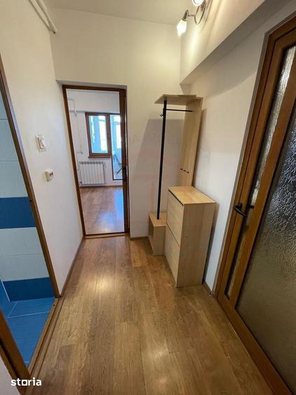Garsonieră în Micro 38