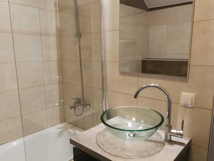 Apartament cu 2 camere semidecomandat în Primăverii