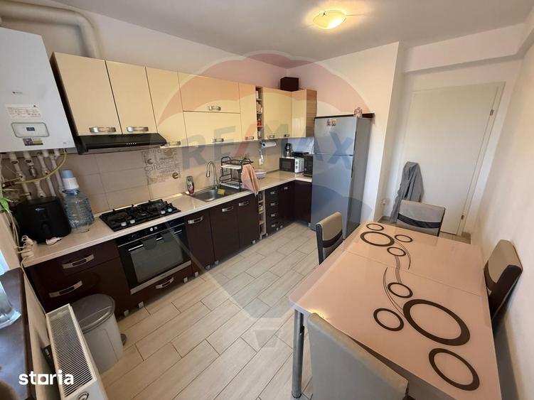 Apartament cu 2 camere decomandat în Sânpetru